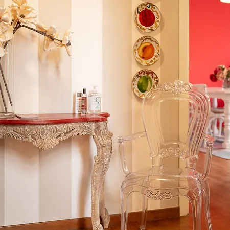 La Reggia Di Vittoria Apartman *