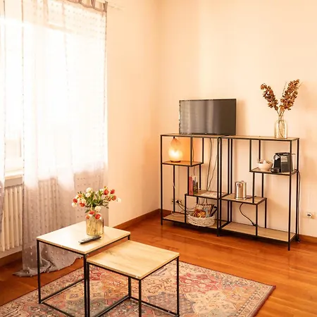 La Reggia Di Vittoria *